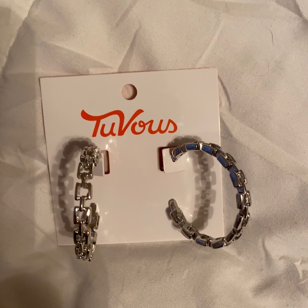 NWT Silver hoop pierced earrings